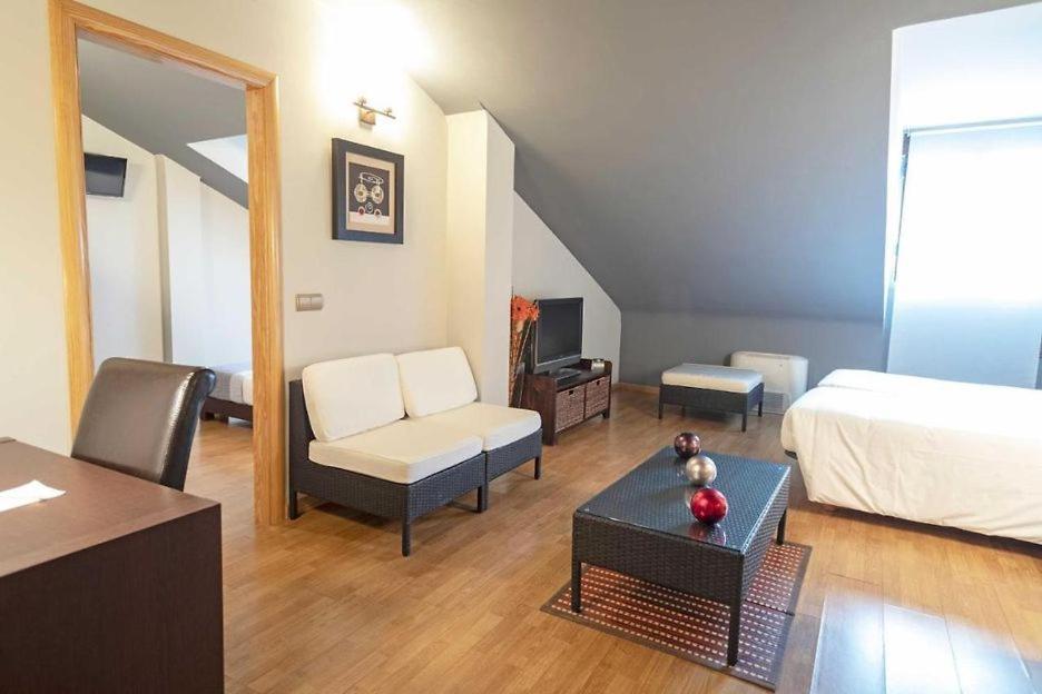 Hotel El Tratado Tordesillas Esterno foto