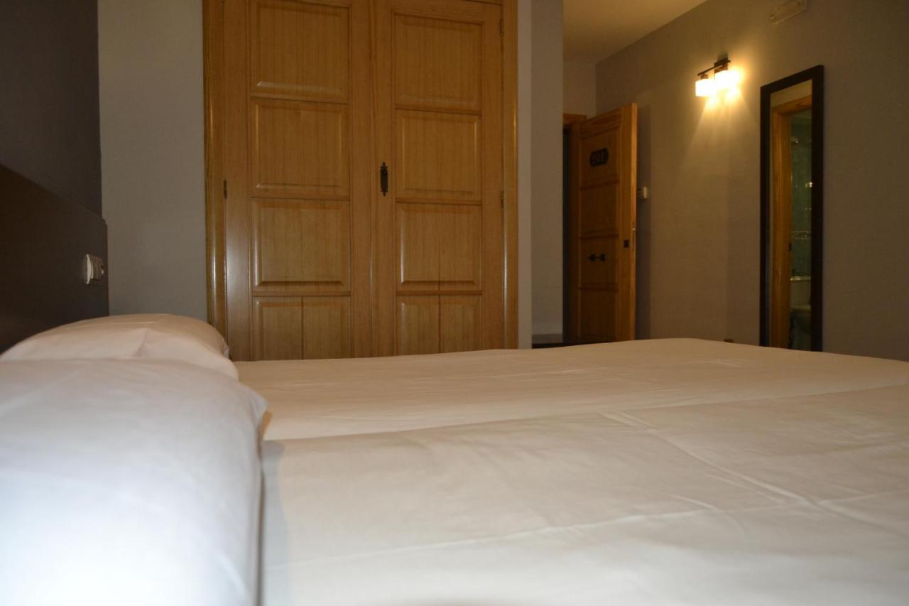 Hotel El Tratado Tordesillas Esterno foto