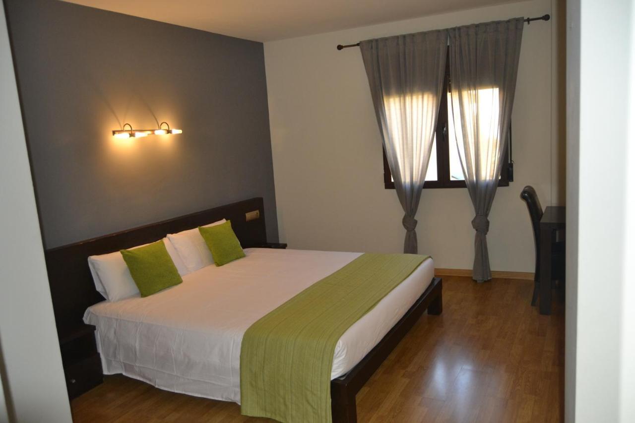 Hotel El Tratado Tordesillas Esterno foto
